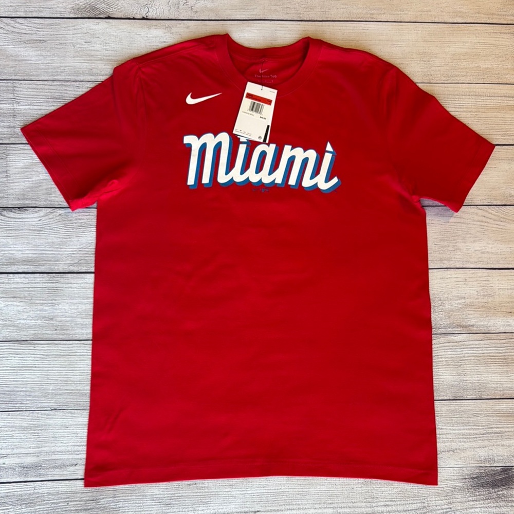 Nike Red Miami T-Shirt Men’s L - Picture 4 of 4